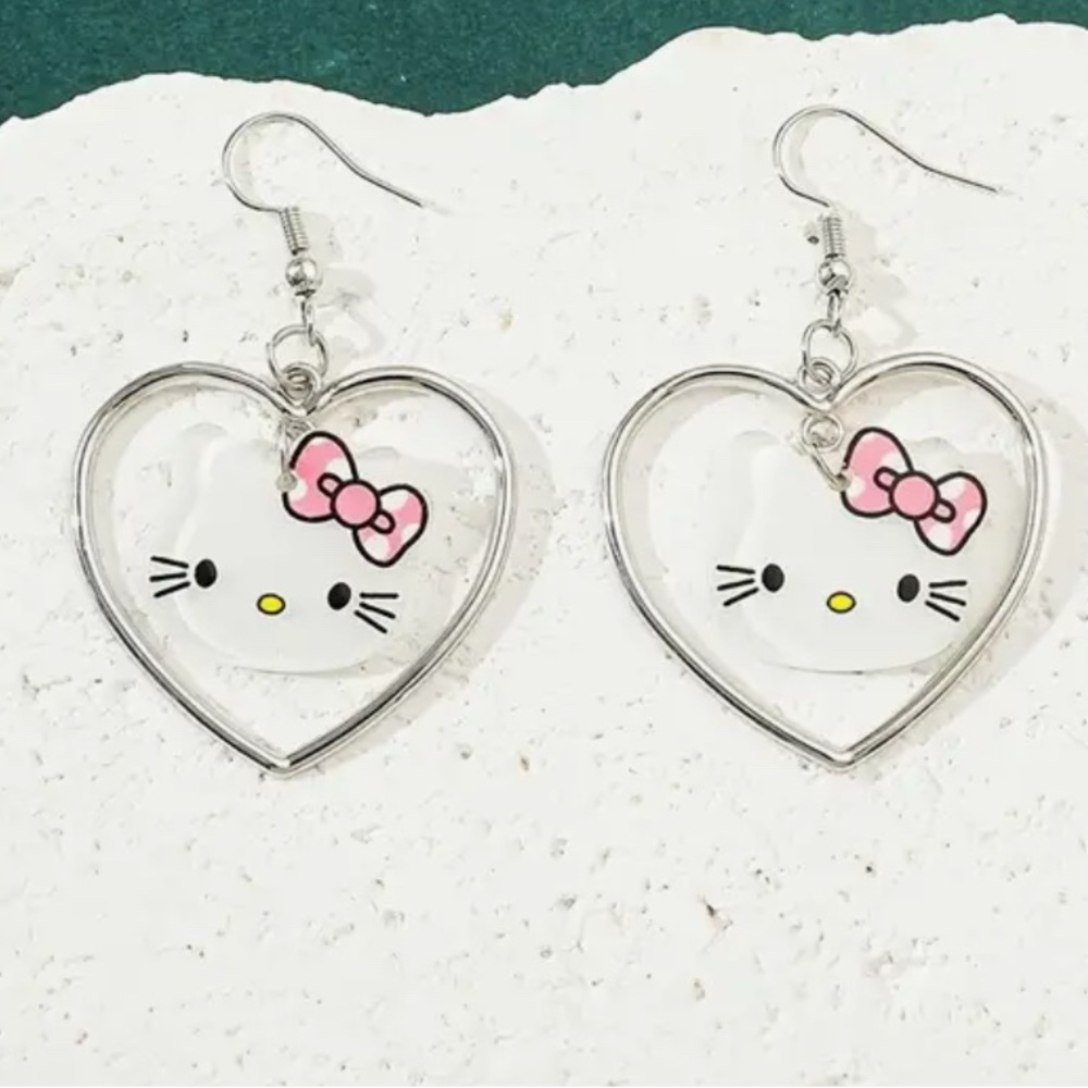 Hello Kitty Heart Earrings